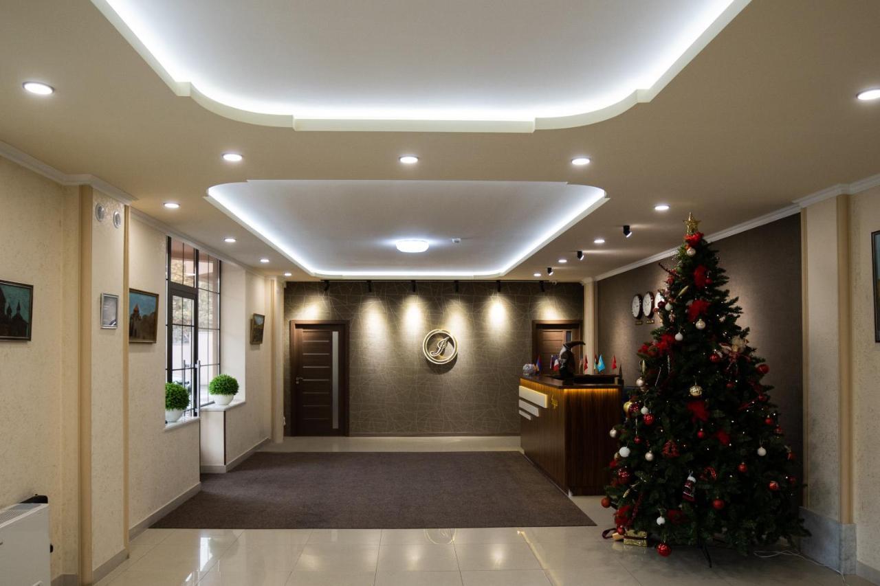 Inga Hotel เยเรวาน ภายนอก รูปภาพ