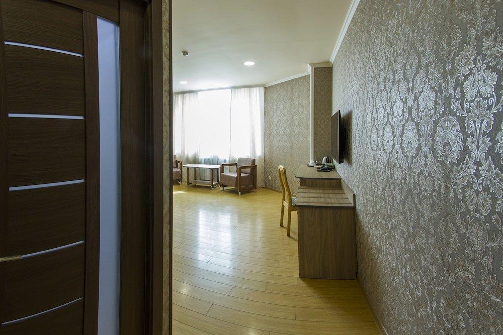 Inga Hotel เยเรวาน ภายนอก รูปภาพ
